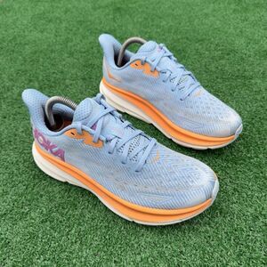 HOKA ONE ONE CLIFTON 9 - Women’s Running Shoes - SIZE 8.5B